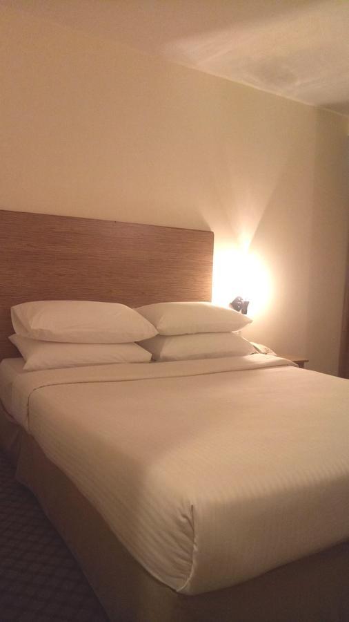 Hotel Sri Sutra - Bandar Sunway 3 Petaling Jaya Exterior foto